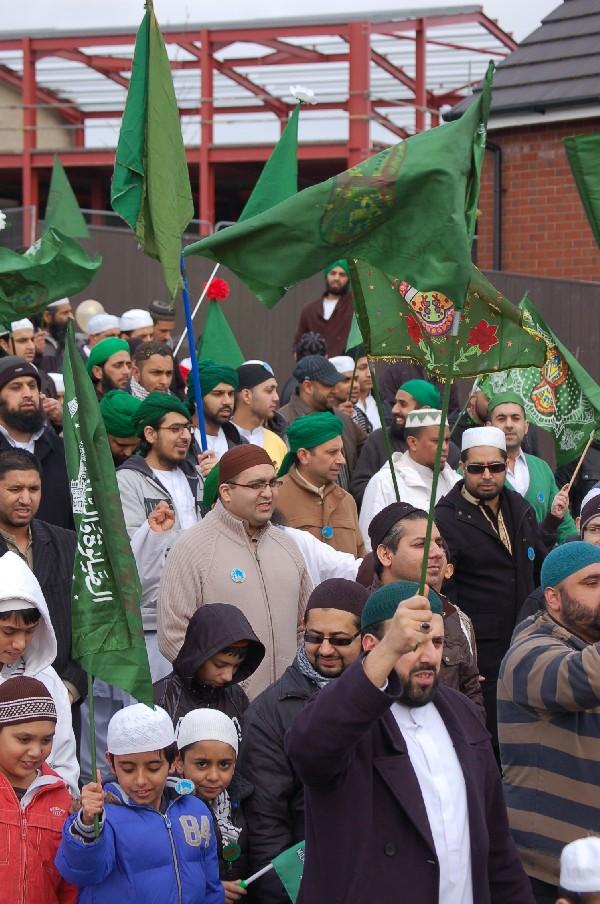 March to commemorate Prophet's birthday from Medina Masjid, Blackburn to Raza Masjid, Blackburn