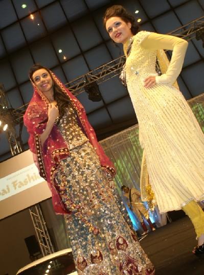 Pictures copyright: moniraliphotography.com/aziz ali 