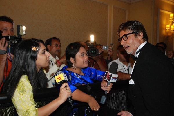 Amitabh Bachchan at IDEA IIFA Awards 09 Green Carpet