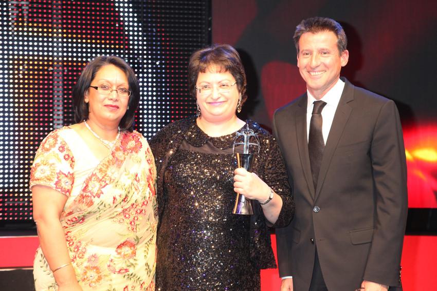 Baroness Verma of Leicester presents Zarin Patel with the Public Servant of the Year